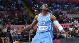 NBA密尔沃基雄鹿队小波特交易传闻与球队未来动向分析